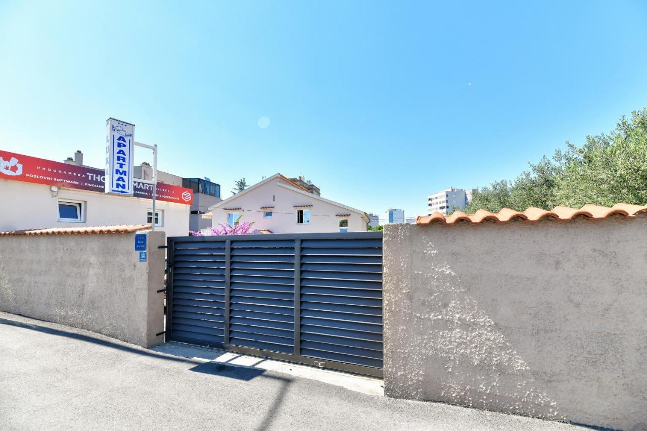 Pool House Luka Leilighet Zadar Eksteriør bilde