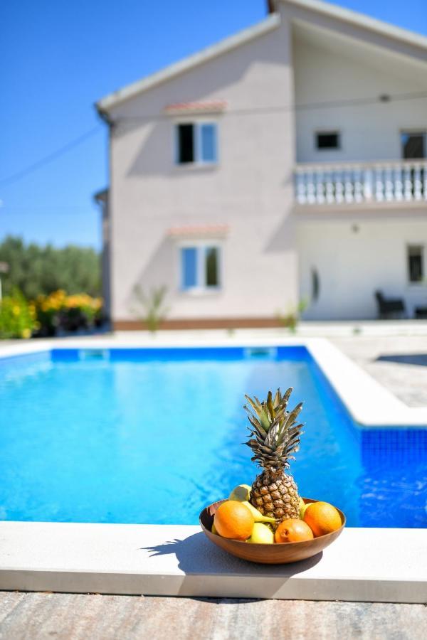 Pool House Luka Leilighet Zadar Eksteriør bilde